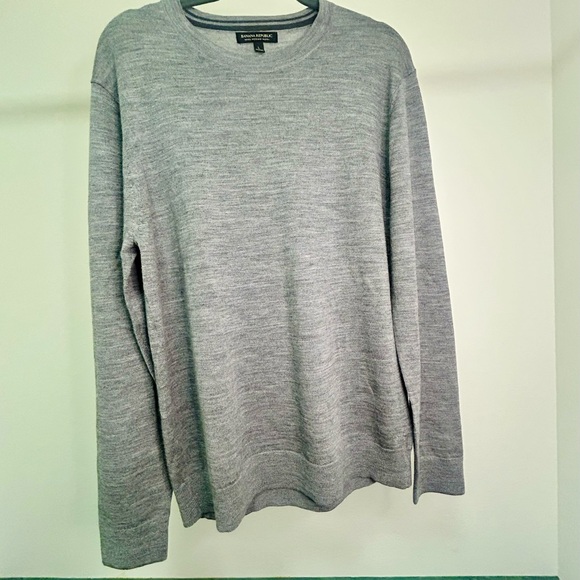 Banana Republic Merino Crew Neck - Picture 3 of 14